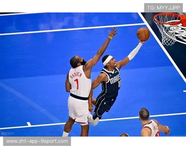 哈登41+三双抢眼，球场上的不老传奇再现