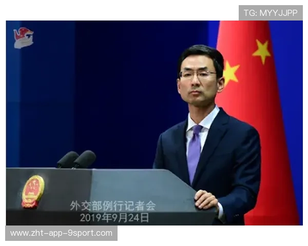 习近平出席新疆70周年庆祝大会：见证辉煌成就，共同走向未来