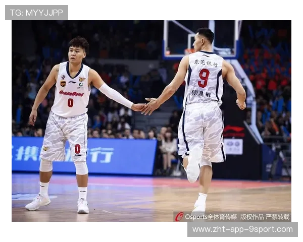 媒体热议朱芳雨夏窗“教科书级”操作 媒体热议朱芳雨夏窗“教科书级”操作